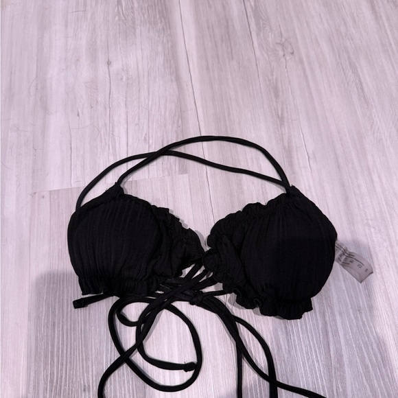 Bikini Bundle - Picture 5 of 11